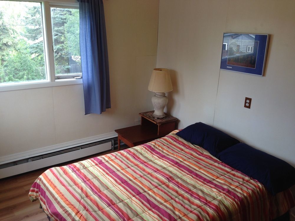 Base Camp Anchorage Hostel Bagian luar foto